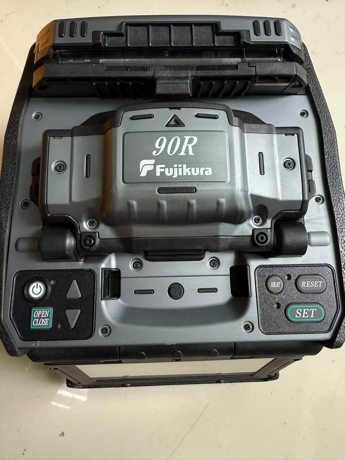Fujikura FSM-90R review,Fujikura FSM-90R mass fusion splicer review,FSM-90R ribbon fusion splicer pros cons,Fujikura FSM-90R honest review,FSM-90R review and rating,Fujikura FSM-90R review verdict during hands-on performance testing