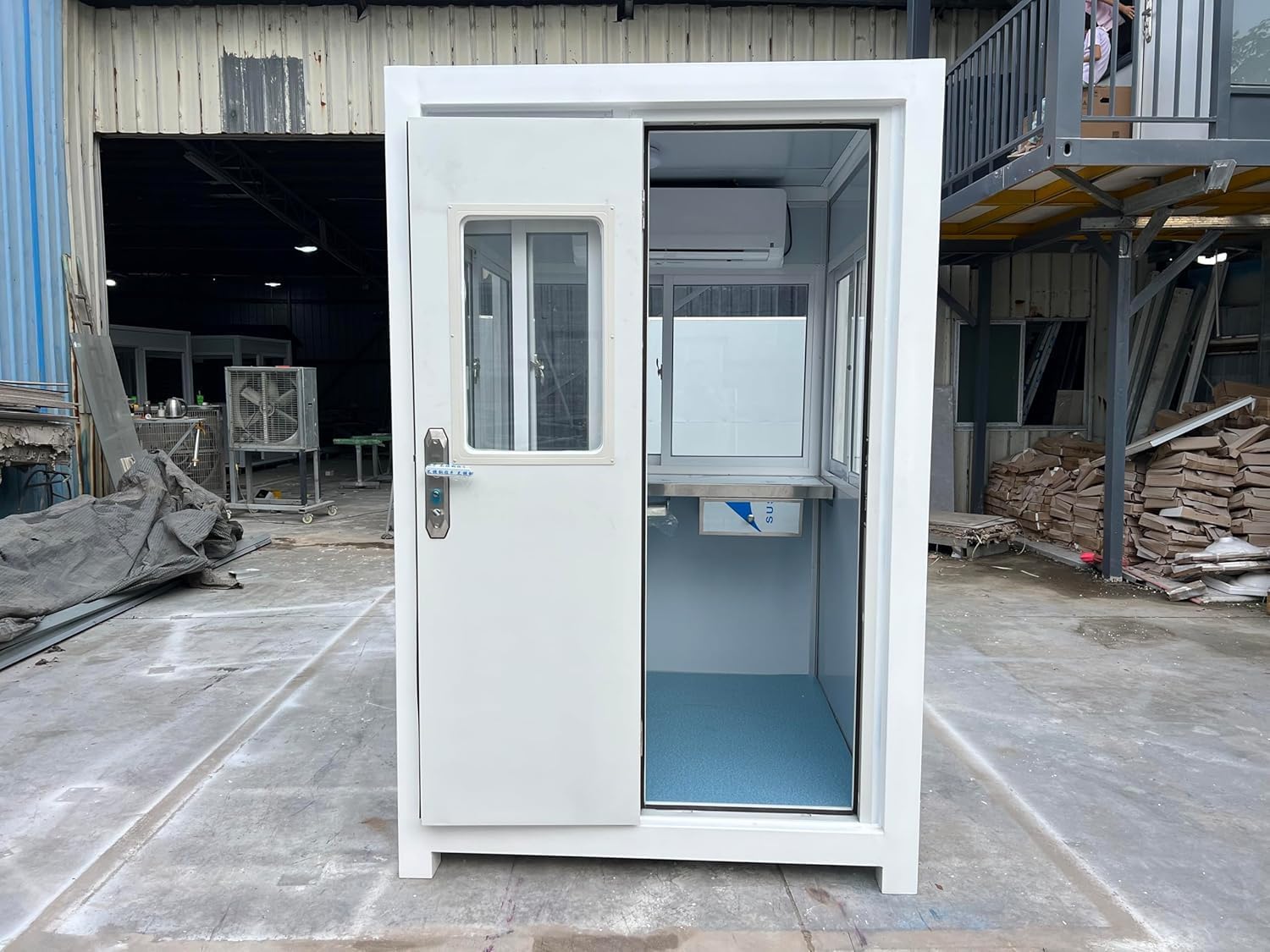 guard shack 5x5 review,security booth review and rating,portable guard shack review pros cons,is guard shack worth buying,generic guard shack review honest opinion,5x5 guard shack review verdict real-world details not found in the official specs